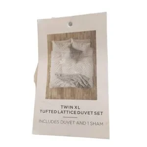 BP Twin XLTufted Lattice Duvet Set