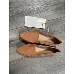 Brand New Amazon Essentials Faux Leather Women’s 5 Flats Loafers Slip On