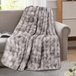 Brentwood Oversized Waterproof Pet Blanket and Furniture Protector Bubble Fur