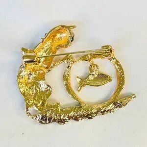 Brooch Cat And Fish NIP Blue Rhinestones On Golden Base 1.75x1.5”