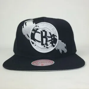 Brooklyn Nets Mitchell & Ness NBA Snapback Hat 3D Logo Paint Art Cap NWT