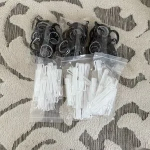 Bundle of 32 Black Curtain Rings & 36 Clear Adjustable Hooks Pinch Pleat Curtain