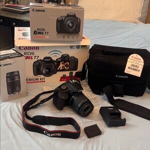 Canon EOS Rebel T7 dig SLR premium kit with 2 lens: 18-55mm and 75-300mm lens