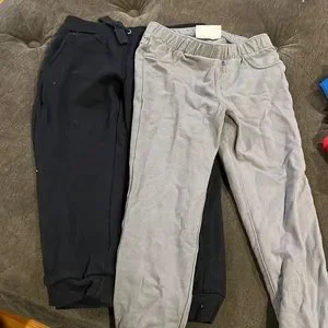 Carters black size 3T sweatpant / cat&jack size 3T jeggings