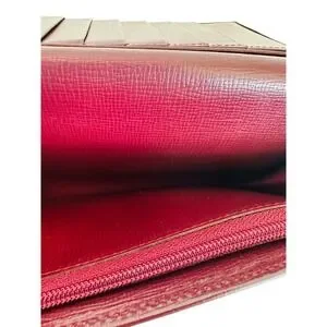 CARTIER Paris Burgundy Leather Billfold Breast Waller 12 Card Holder Pre-owned