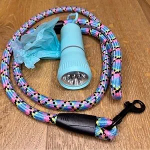 Cat Dog Puppy Walk Set Kit Harness Leash Bag Holder Flashlight 80s Style Retro