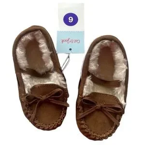 Cat & Jack Moccasins size 6 Celina Dark Chestnut