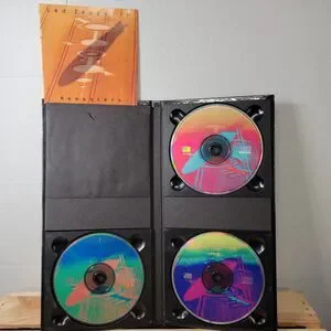 CD Led Zeppelin Remasters - 3-Disc Set In Collector's Book