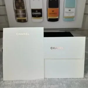 ⭐CHANEL Card And Envelope