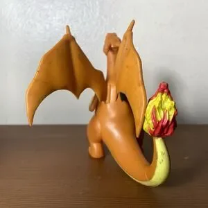 Charizard Figure 2019 Battle Feature WCT Pokémon Nintendo Deluxe Action Figure