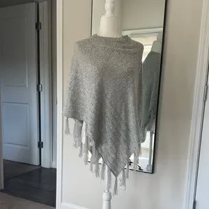 Chic Gray Fringe Poncho