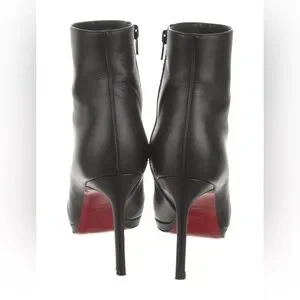 ❤️Christian Louboutin Leather Ankle Boots❤️