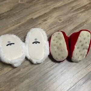Christmas Baby Toddler Size 4 Holiday Slippers