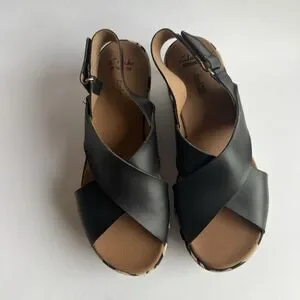 Clarks Stasha Hale Wedge Slingback Strap Black/white Sz 8.5M Crossed Wide Strap