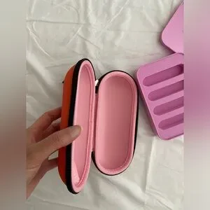 Clinique Set Of Zipped Oval Capsule Protector Case & Metal Storage Box New