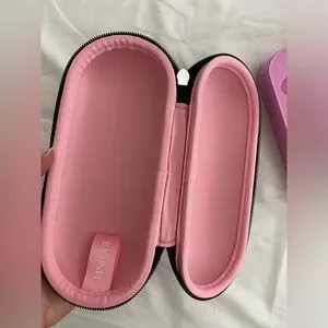 Clinique Set Of Zipped Oval Capsule Protector Case & Metal Storage Box New