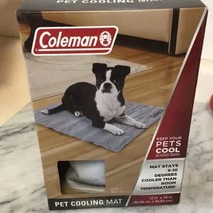 Coleman Pet Cooling Mat in Gray