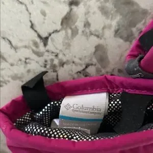 Columbia Fuchsia Insulated Gloves