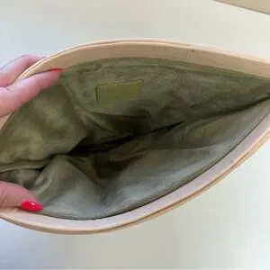 Comfyable Puffy Laptop Sleeve In Color Sand For 13 - 14 Inch Mac Book