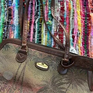 COPY - Ricardo Beverly Hills Vintage Weekender Bag