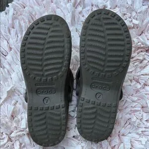 CROCS