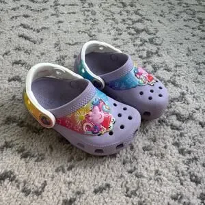 Crocs - Peppa Pig Toddler Size 7C