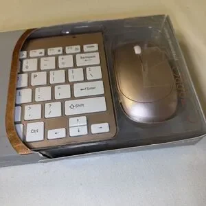 Cylo Wireless Touch Keyboard And Mouse Set Plug & Play Brand-new Open Silver