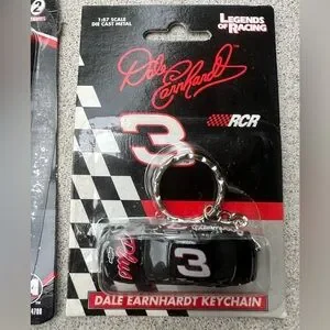 Dale Earnhardt #3 Winners Circle Action Goodwrench Car 1:64 Series 2 & Key Chain