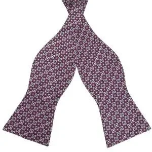 Daniel Cremieux 100% Silk Self Tie Bow Tie