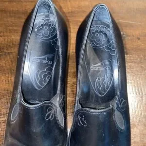 Dansko Black Leather Heels Versatile Comfort