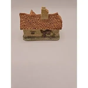 David Winter Cottages THE SUSSEX HOUSE 1982 With COA & Original Box