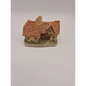 David Winter Cottages THE SUSSEX HOUSE 1982 With COA & Original Box