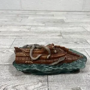 Disney Harmony Kingdom "20 000 Leagues Under The Sea" Nautilus Squid RARE LE500