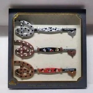 Disney‎ Mickey Mouse Through the Years Collectible Key Set of 3 NIB