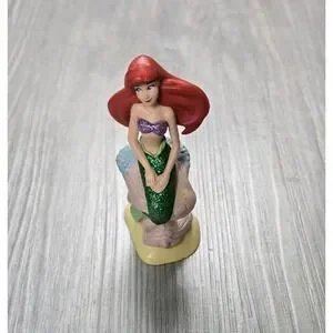 Disney Store Little Mermaid Princess Ariel Sitting 3.5" PVC Figure Cake Topper