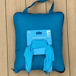 Dog Cooling Bundle: RC Pets Bandana (M/L) + Packable Zip-up Cooling Blanket NWT