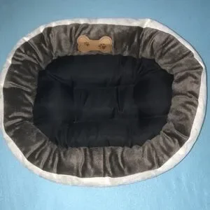 DOSKOCIL Pet Products Oval Bed Dark Brown Cream Faux Micro Suede Host Pick