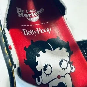 DR MARTENS CLARISSA II BETTY BOOP VEGAN PLATFORM SANDALS