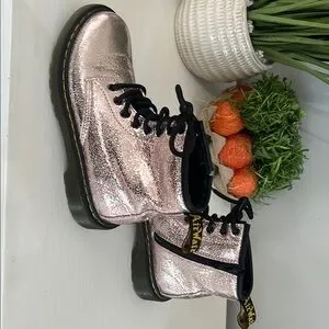 Dr. Martens Kids Boots In Metallic Pink