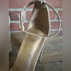 Dream Pairs Champagne Glittered Hi-Chunk High Heel Pumps