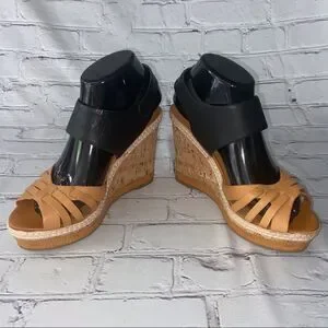 DV By Dolce Vita Jaslyn Two Tone Black Brown Wedge Sandal Size 7.5