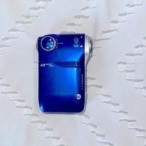 DXG 565V 5.1MP Digital Video Movie Camera - Blue Vintage untested