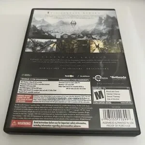 Elder Scrolls V: Skyrim Legendary Edition PC Game Computer CIB With Map