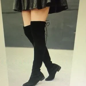 Elegant Black Over-the-Knee Boots