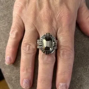 Elegant Black Stone Wearable Ring Stretch