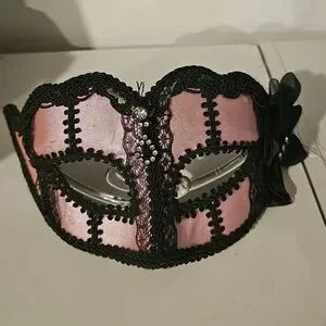 Elegant Pink and Black Lace Masquerade Mask Eyes Wide Shut Alluring Elegant Pink and Black Lace Masquerade Mask Eyes Wide Shut Alluring