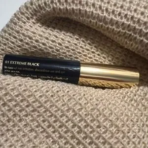 Estée Lauder Sumptuous Extreme