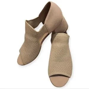 EUC EILEEN FISHER FERRIS KNIT SANDAL IN BLUSH SZ 8