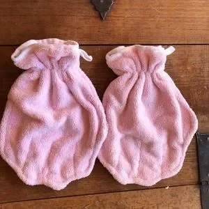 Excello Pink Dog Towel With Bone Applique And 2 Bone Dry Pink Wash/drying Mitts