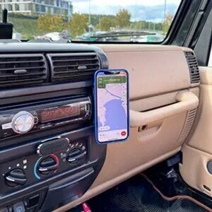 F2 Carmount Magnetic Phone Mount. New In The Box
